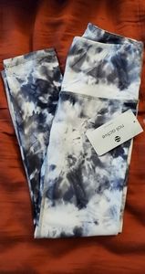 NOLI ACTIVE - Crop Yoga Leggings